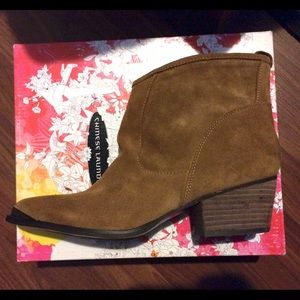 Chinese Laundry Women's Ideal Bootie in Dark Camel