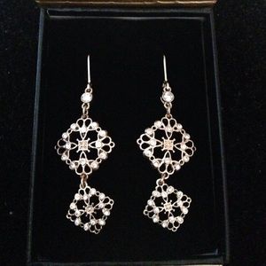 Square drop earrings