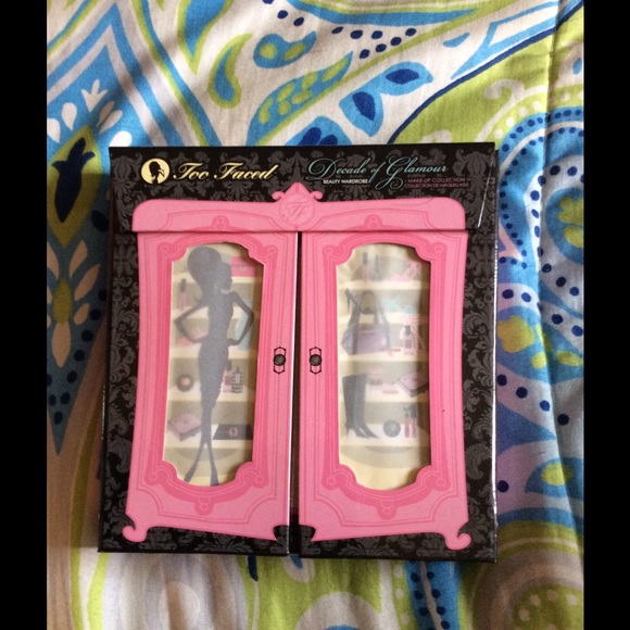 Too Faced - Age of Decades Set