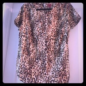 Leopard satin keyhole top