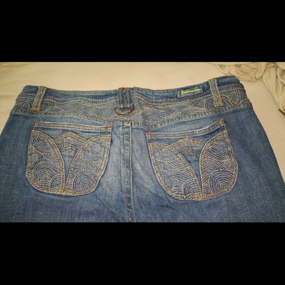 Designer Threaded Plus Denim Jeans - Picture 2 of 4