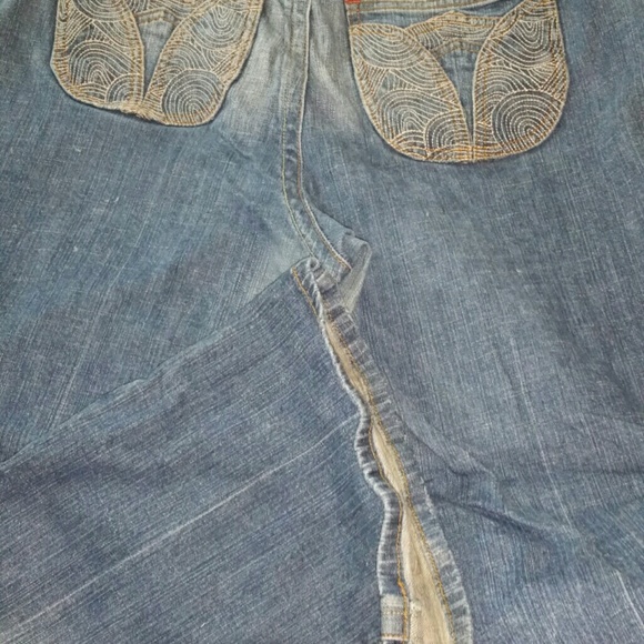Designer Threaded Plus Denim Jeans - Picture 3 of 4