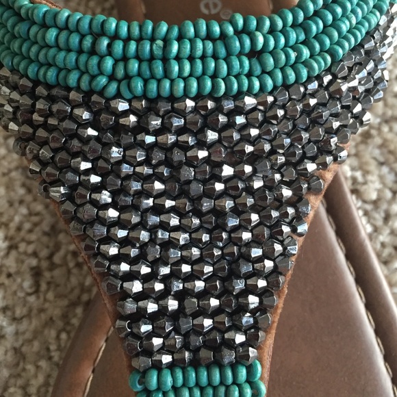 Beaded sandals - Picture 2 of 3