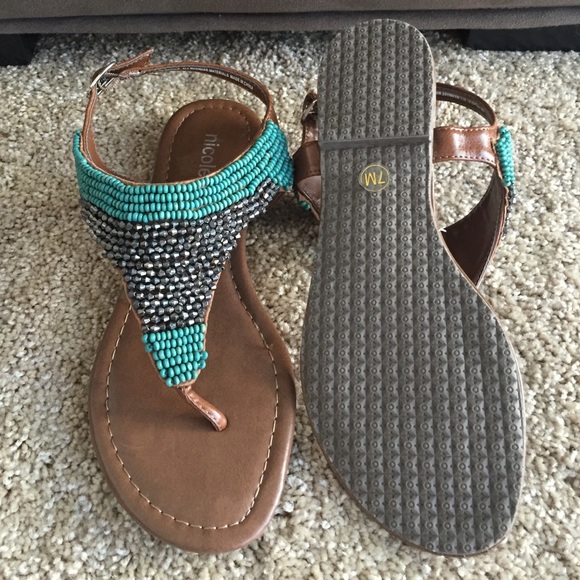 Beaded sandals - Picture 3 of 3