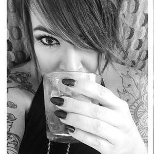 Meet your Posher, April