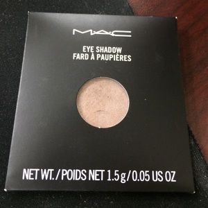 Mac eyeshadow satin taupe
