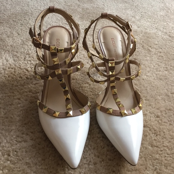 BCBG stud pump white