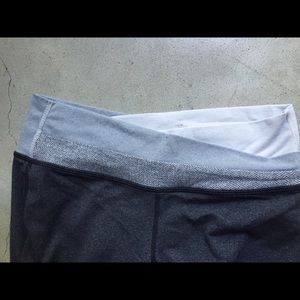 Lululemon Astro pants, size 6