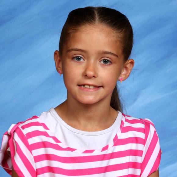 Meet your Posher, Nicole - Picture 1 of 1