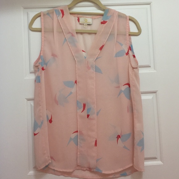 Sweet summertime sleeveless blouse Sz S