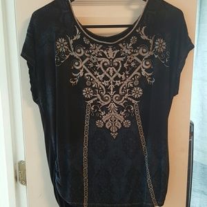 NWOT very soft top with.stud.detail