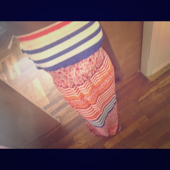 Tommy Bahama summer dress WITH POCKETS!!!