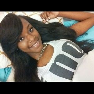 Meet your Posher, Anissa