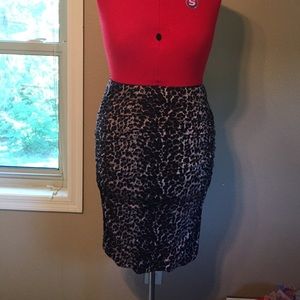 Nwt skirt-20% off bundle!