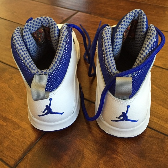 Brand new Air Jordan but no Tag