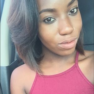 Meet your Posher, Briana