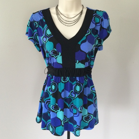 Black Trim V Neck Top