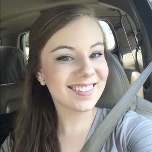 Meet your Posher, Joanie