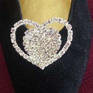 Beautiful Rhinestone Heart Shoe Clips