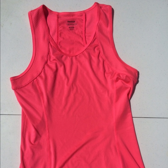 Reebok tank