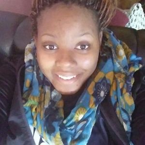 Meet your Posher, Oriana