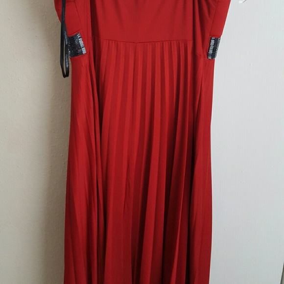 After 5 misses Red dress - Picture 2 of 3