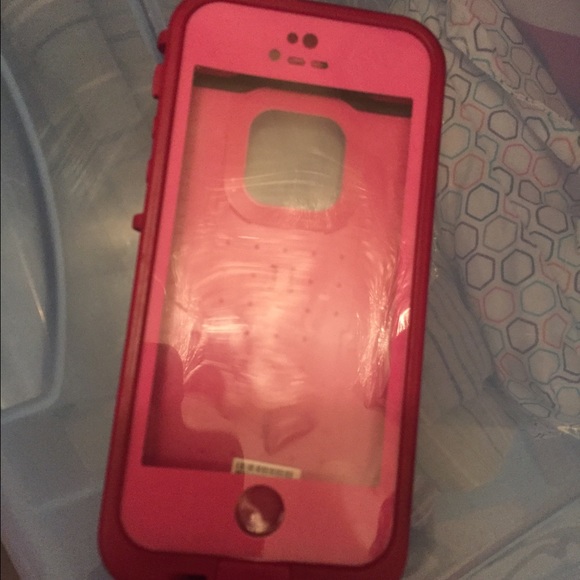 iPhone 5s Lifeproof Case