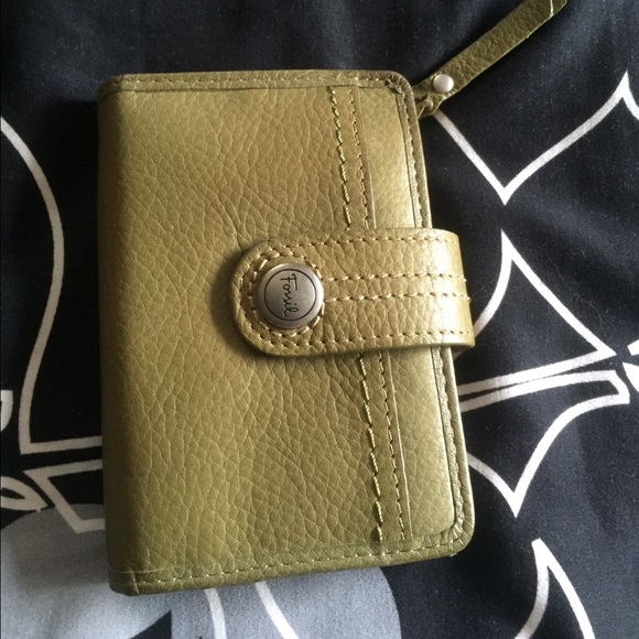 Fossil wallet