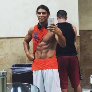 Meet your Posher, Tanner