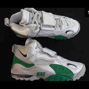 Nike Air Max Speed Turf shoes