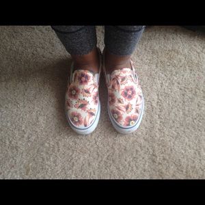 Womens VANS slip-ons