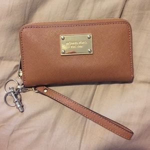 Michael Kors Wallet SOLD