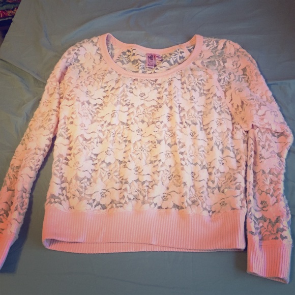 Lace crop top