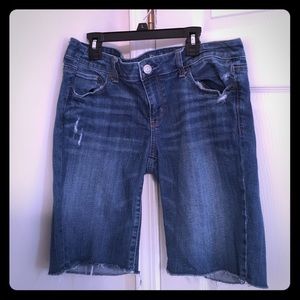 American Eagle denim shorts!!