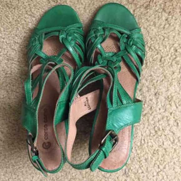 Wedge sandals