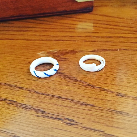 Two seashell rings - Picture 2 of 2
