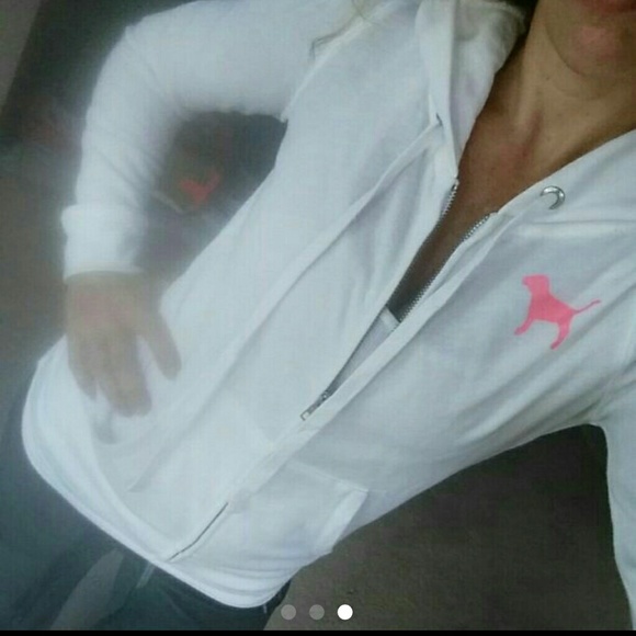 Sold - Picture 3 of 3