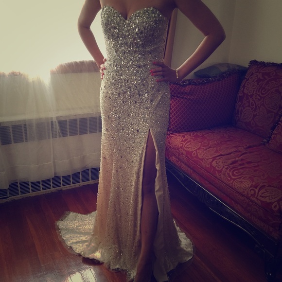 Terani Couture strapless evening gown/prom dress