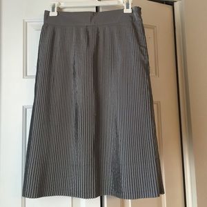 Darling gray skirt