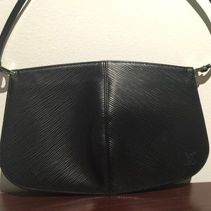 Louis Vuitton Pochette!!!
