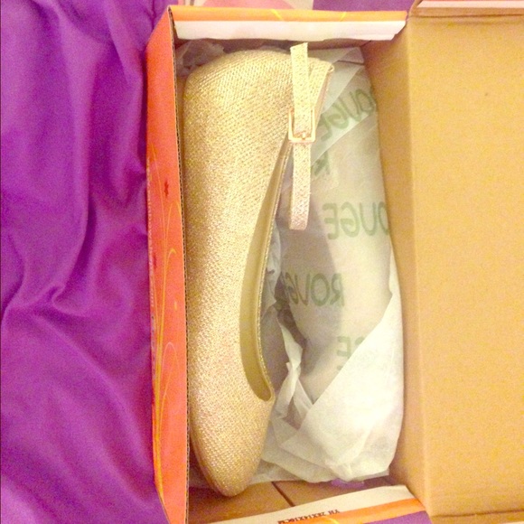 Gold glitter flats (BRAND NEW) Never worn
