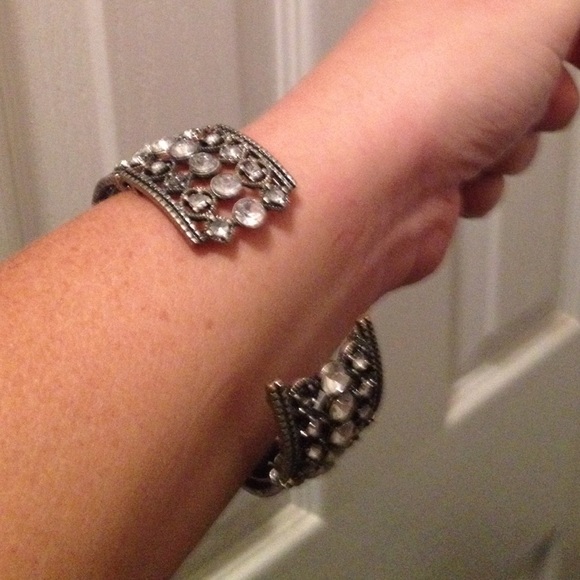 Rhinestone cuff - Picture 2 of 2