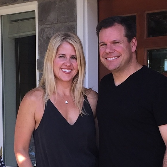 Meet your Posher, Nicole - Picture 2 of 8