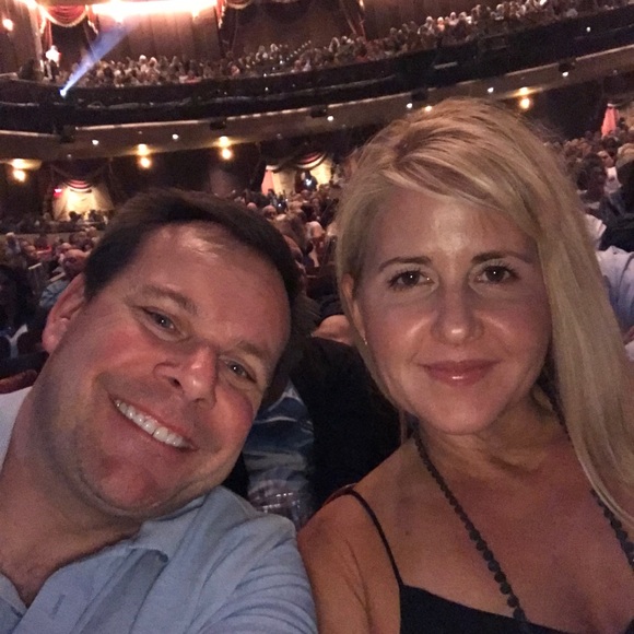 Meet your Posher, Nicole - Picture 5 of 8