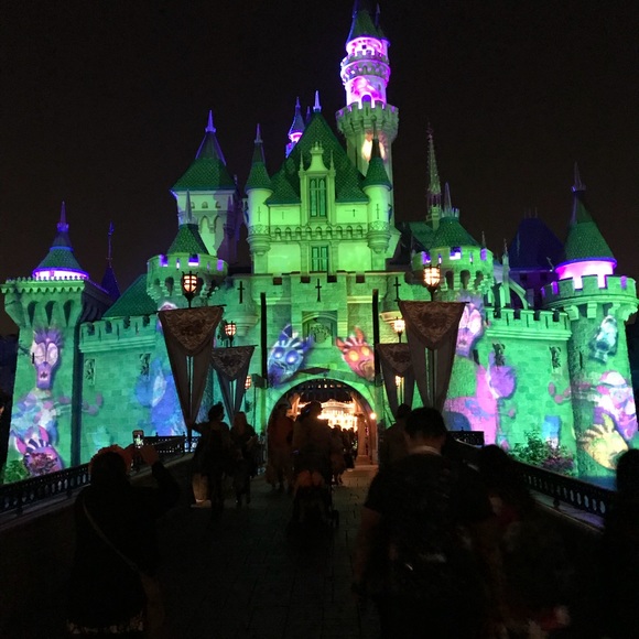 Meet your Posher, Nicole - Picture 7 of 8