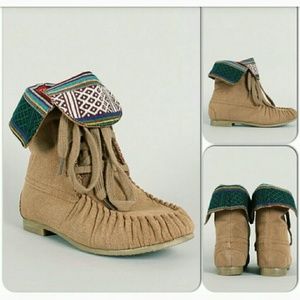 Tribal Moccasins NEW
