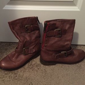 Steve Madden boots