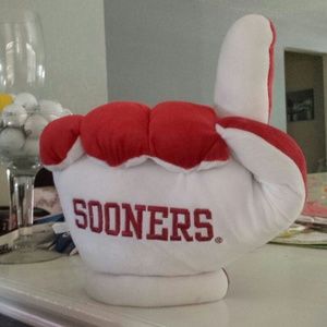 Meet your Posher, Holland