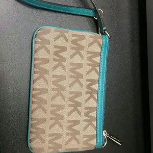 Michael Kors wristlet