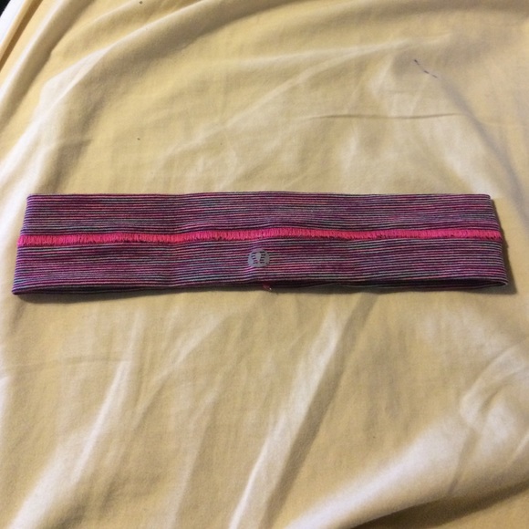 Pink, black and gray striped lulu lemon head band